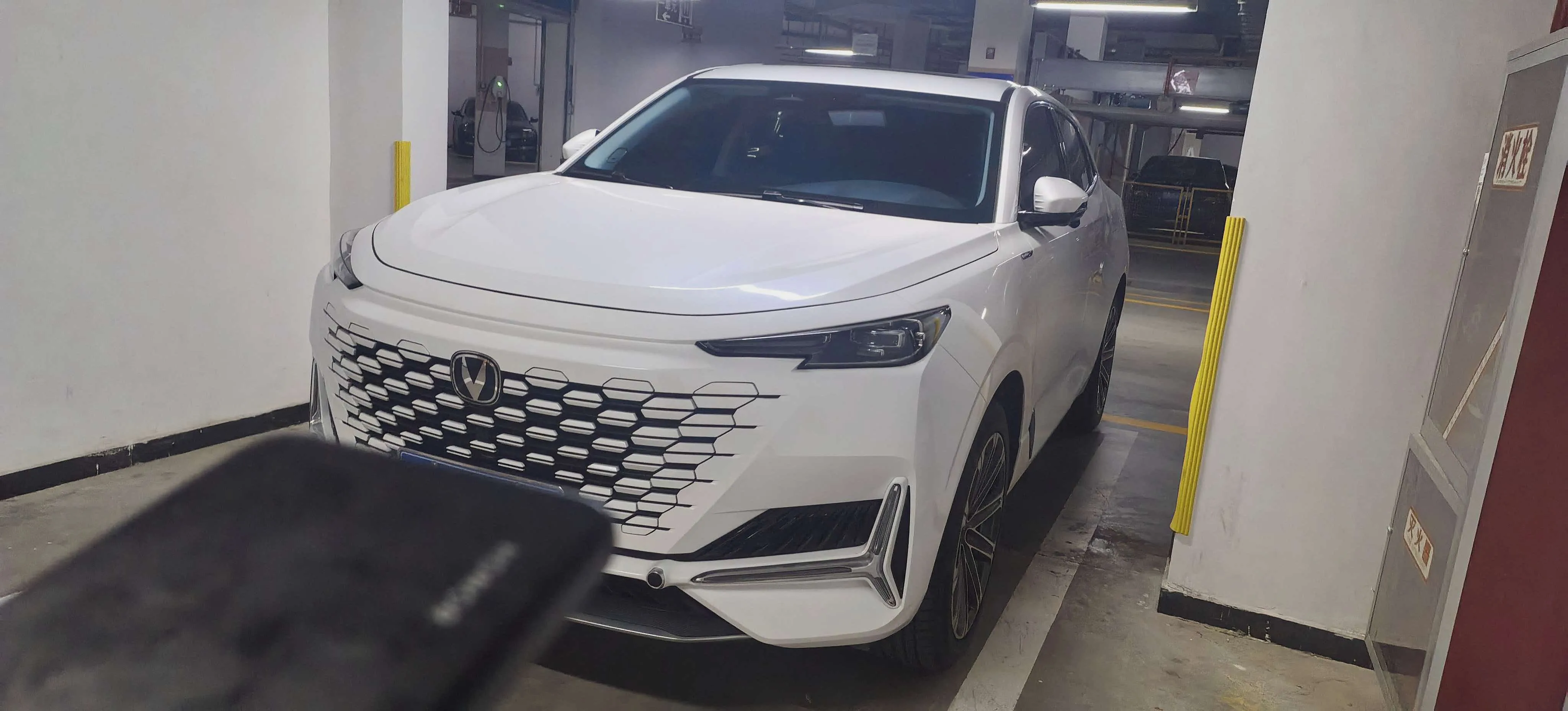 Changan 2024 UNI-K 2.0T 2WD Global Edition Automatic