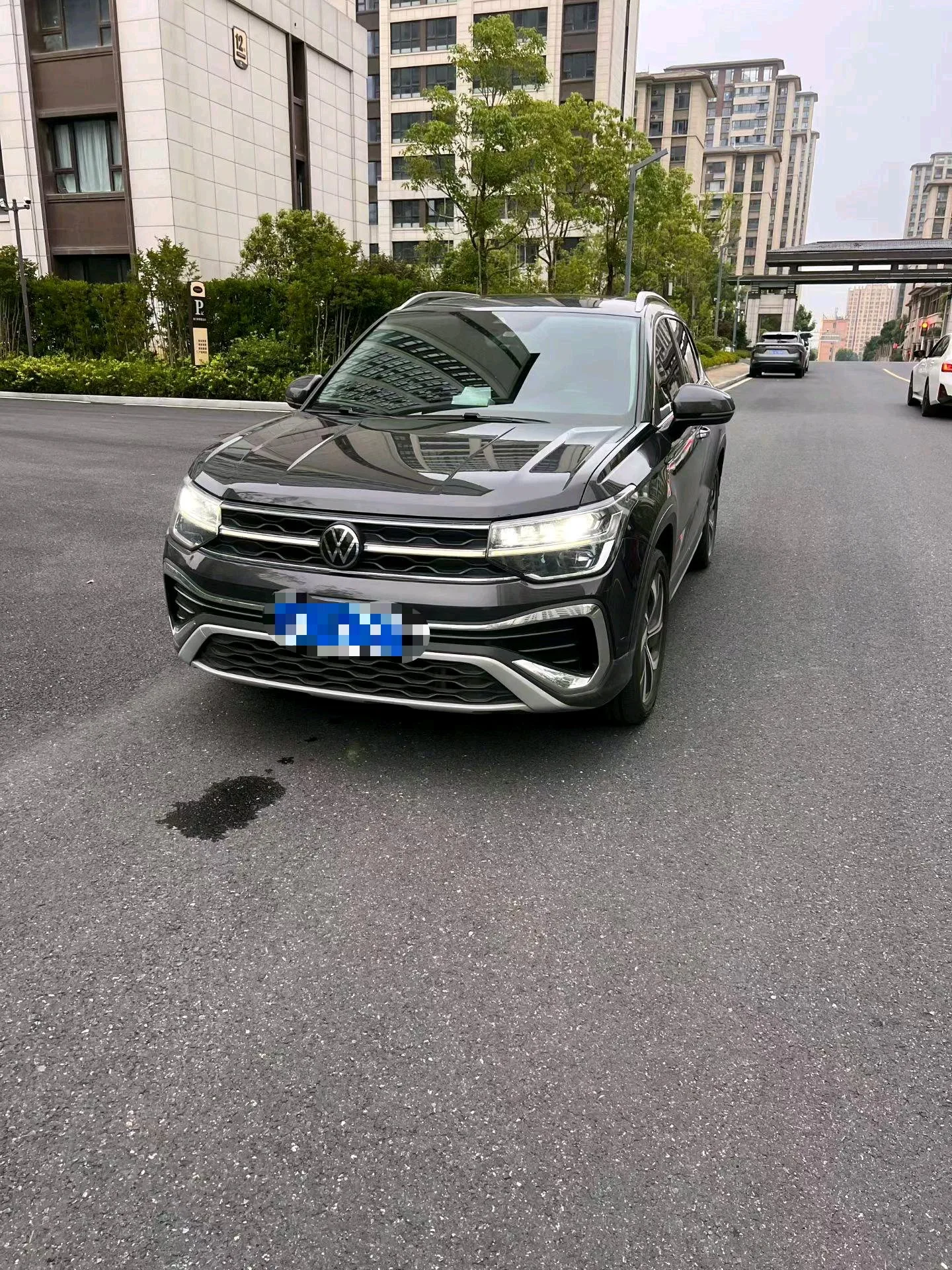 Volkswagen 2023 Tharu 1.5TSI 300TSI 2WD Full Moon Edition Automatic