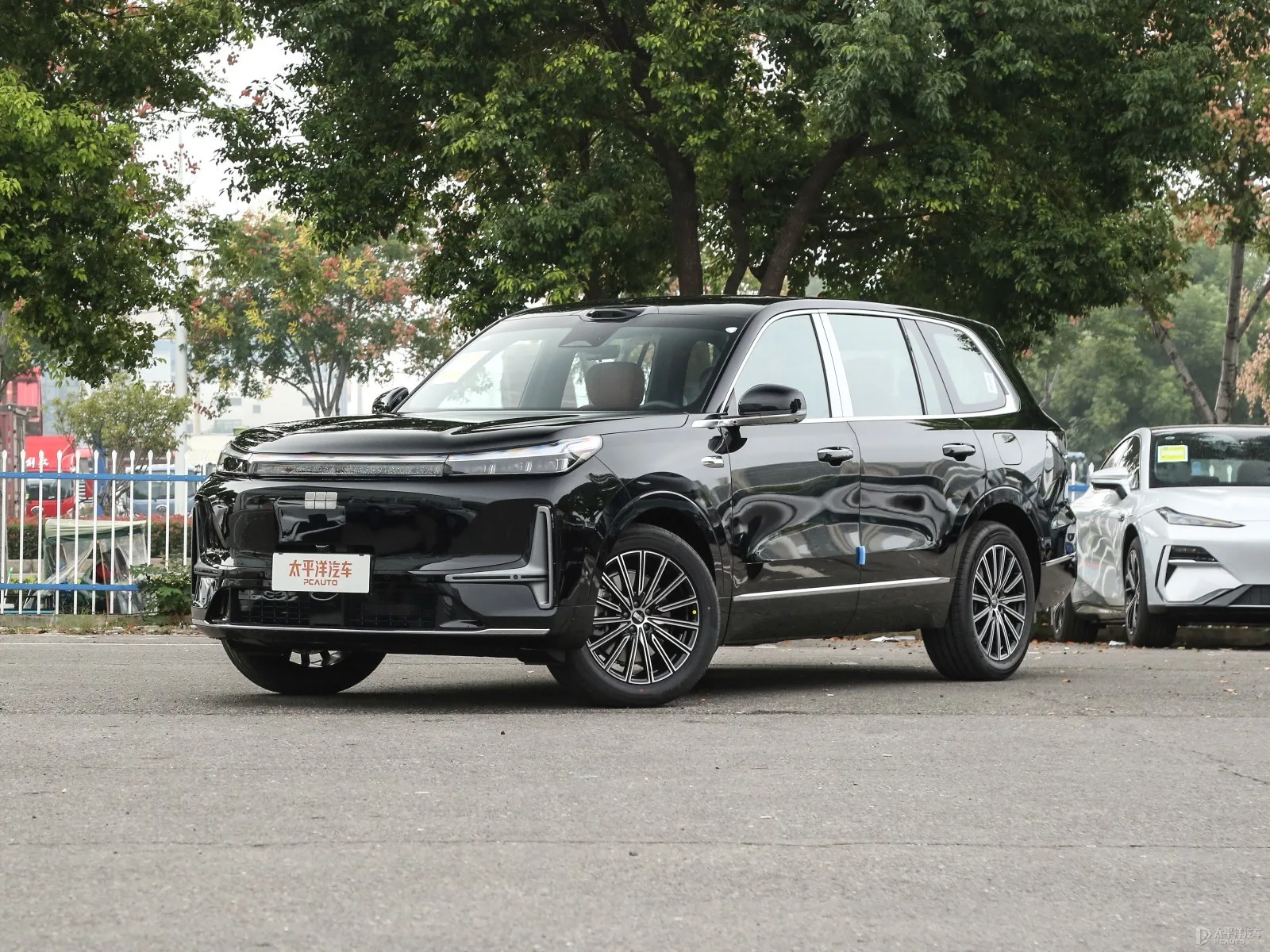 Geely Galaxy M9 230KM 2WD Smart Navigation Edition — Authorized new car for export from China (listing thumbnail)