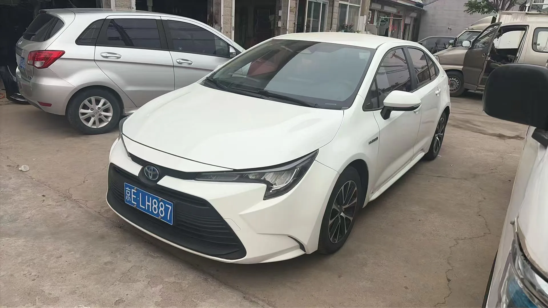 Toyota 2023 Corolla Hybrid 1.8 CVT Intelligent Electric Hybrid Leading Edition Automatic Transmission