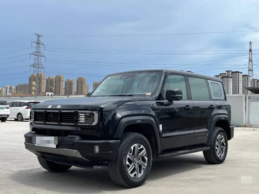 2024 Beijing BJ40 2.0T City Hunter Edition (Swordsman Type) Automatic Transmission