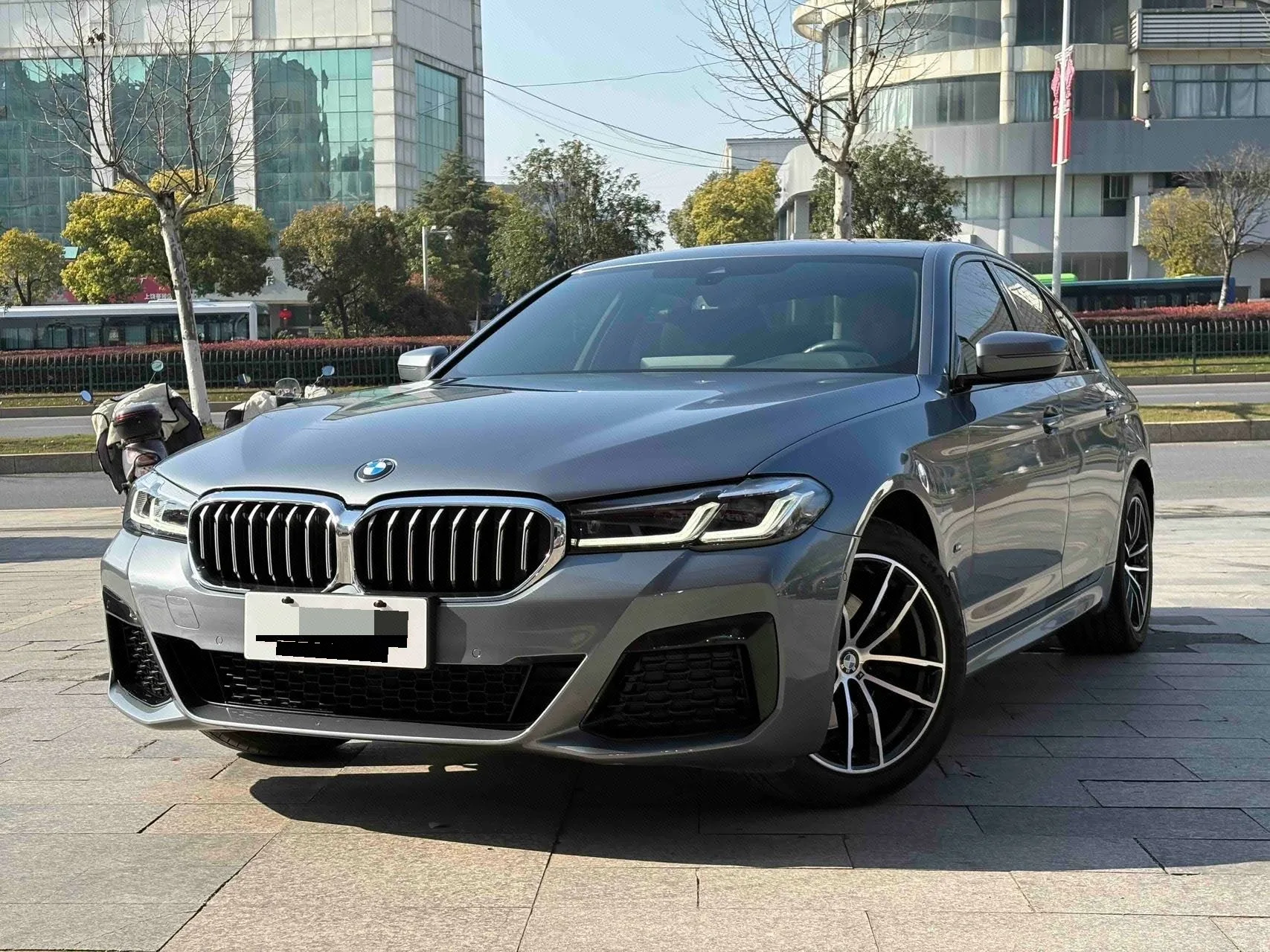 2022 BMW 5 Series (Imported) 525i M Sport Package