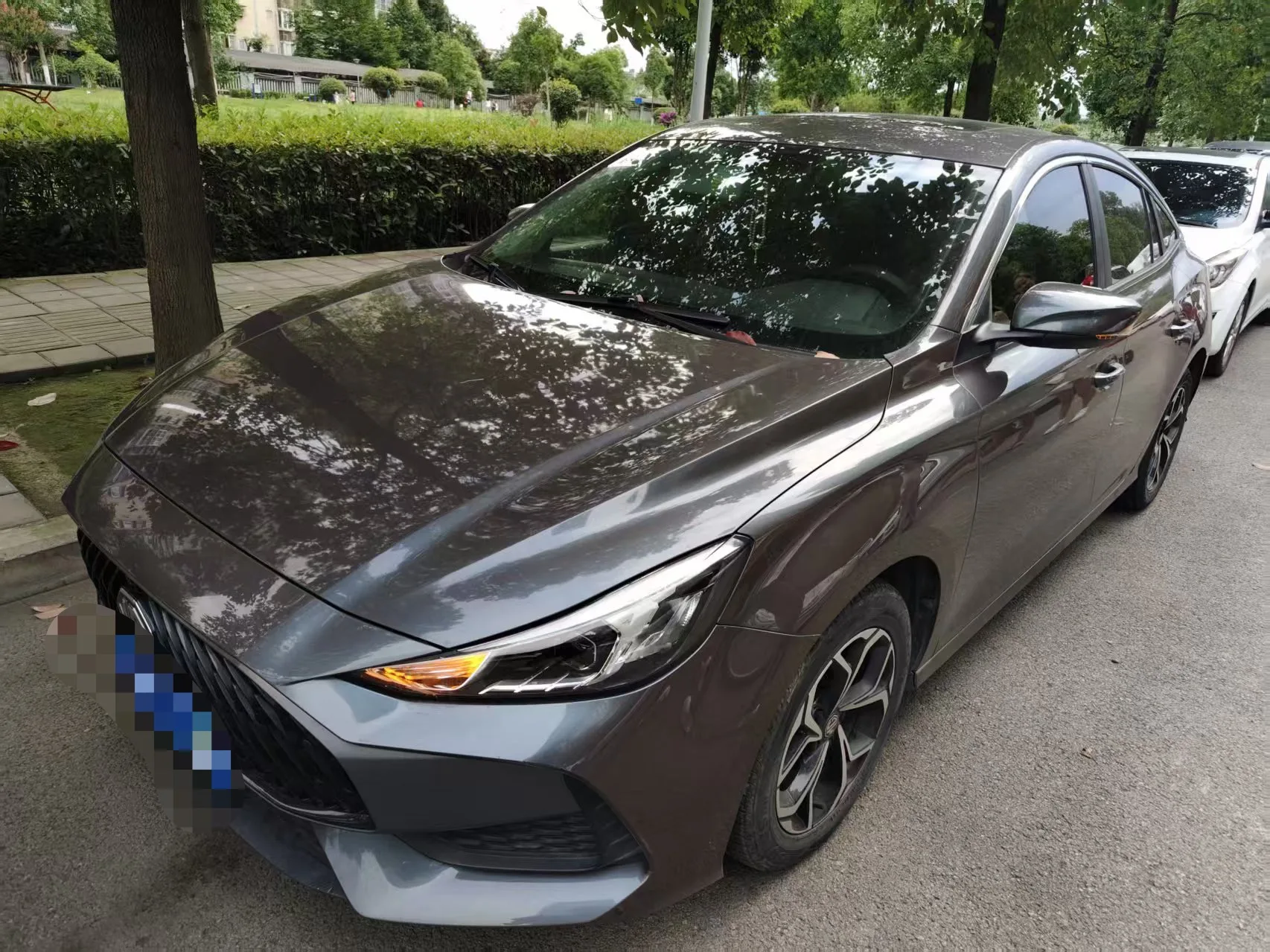 MG5 2022 Model Year 180DVVT CVT Youth Luxury Edition