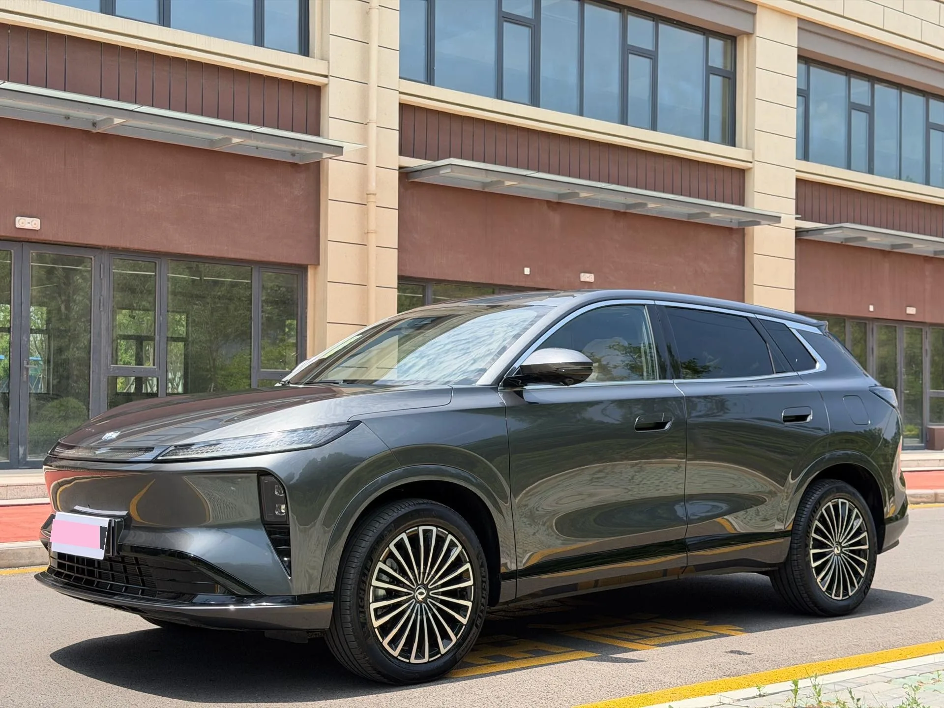 Dongfeng Fengshen L8 2025 Model 112KM Dream Edition