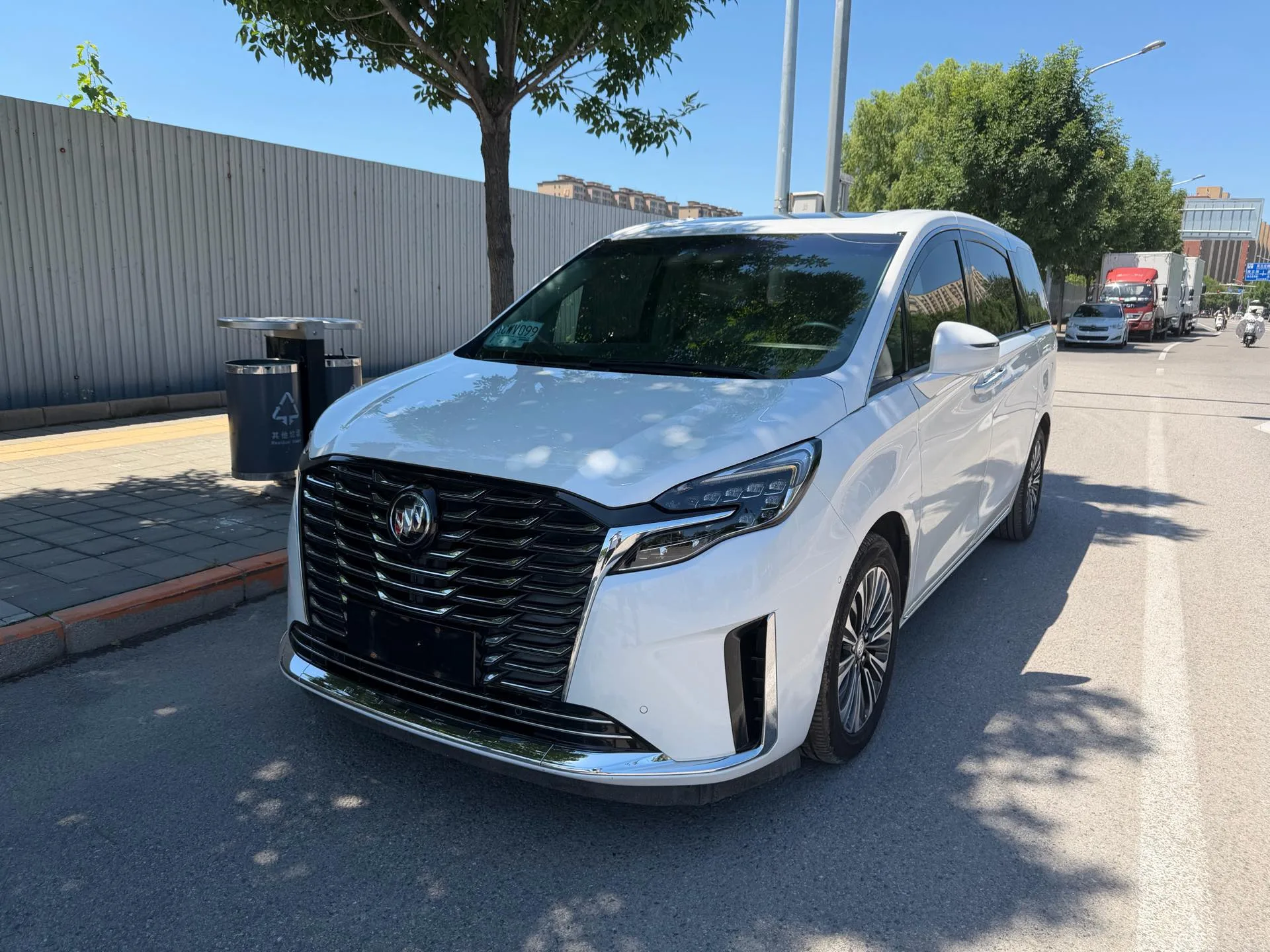 Бьюик GL8 2022 ЯВЛЯЕТСЯ авангард шестьсот пятьдесят три Т Премиум Версия
