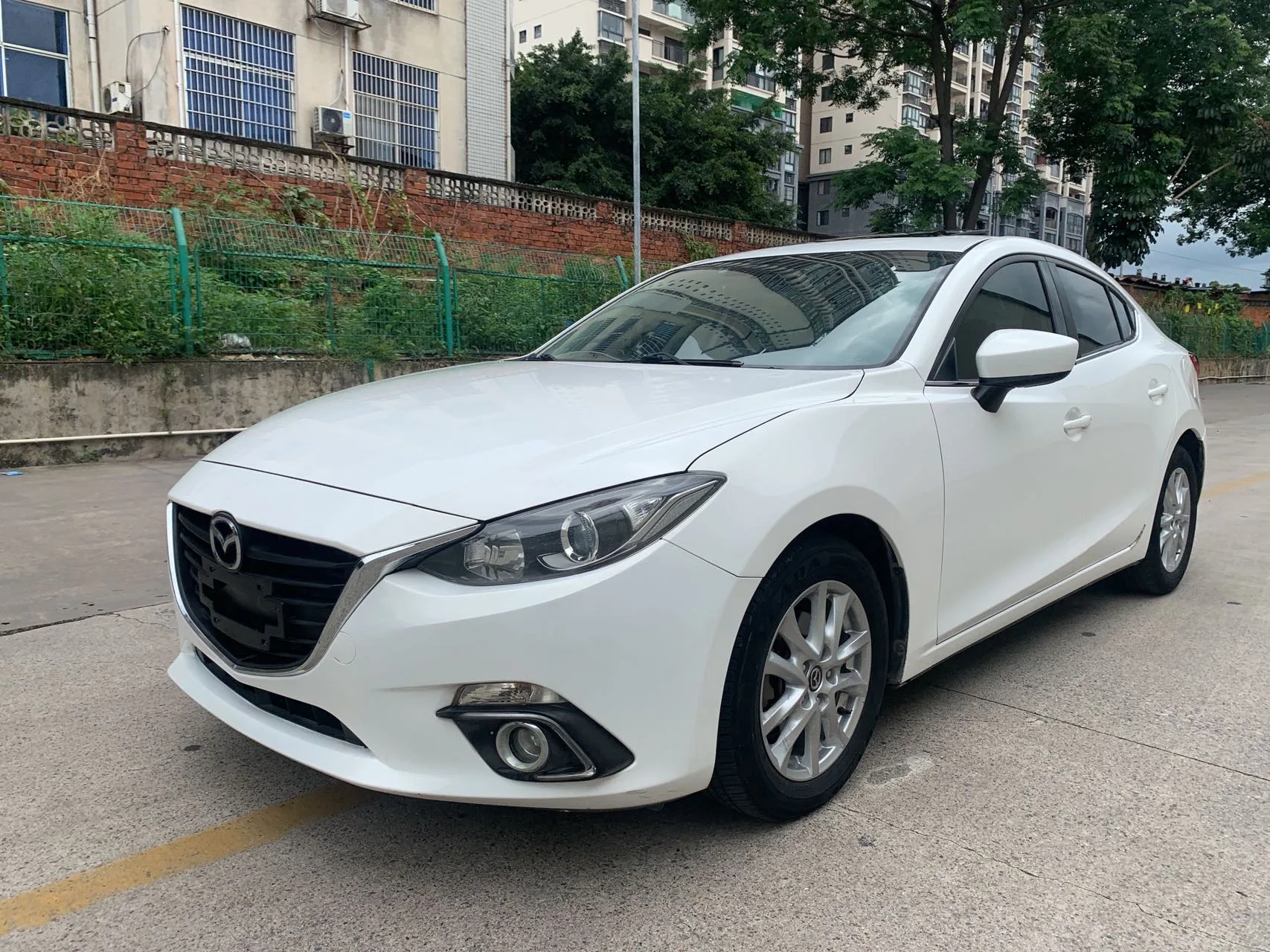 2014 Mazda3 Axela Sedan 1.5L Automatic Premium
