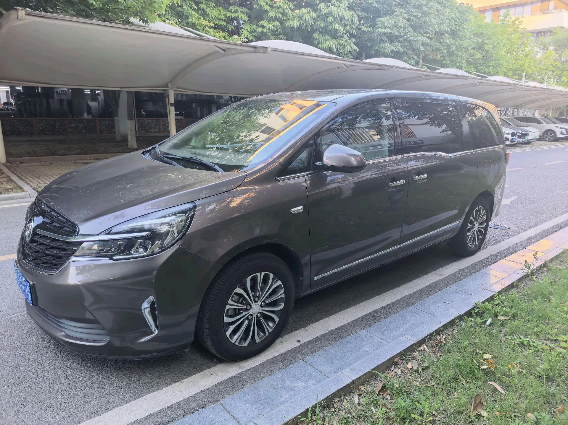 Buick GL8 2021 Land Business Class 652T Luxury