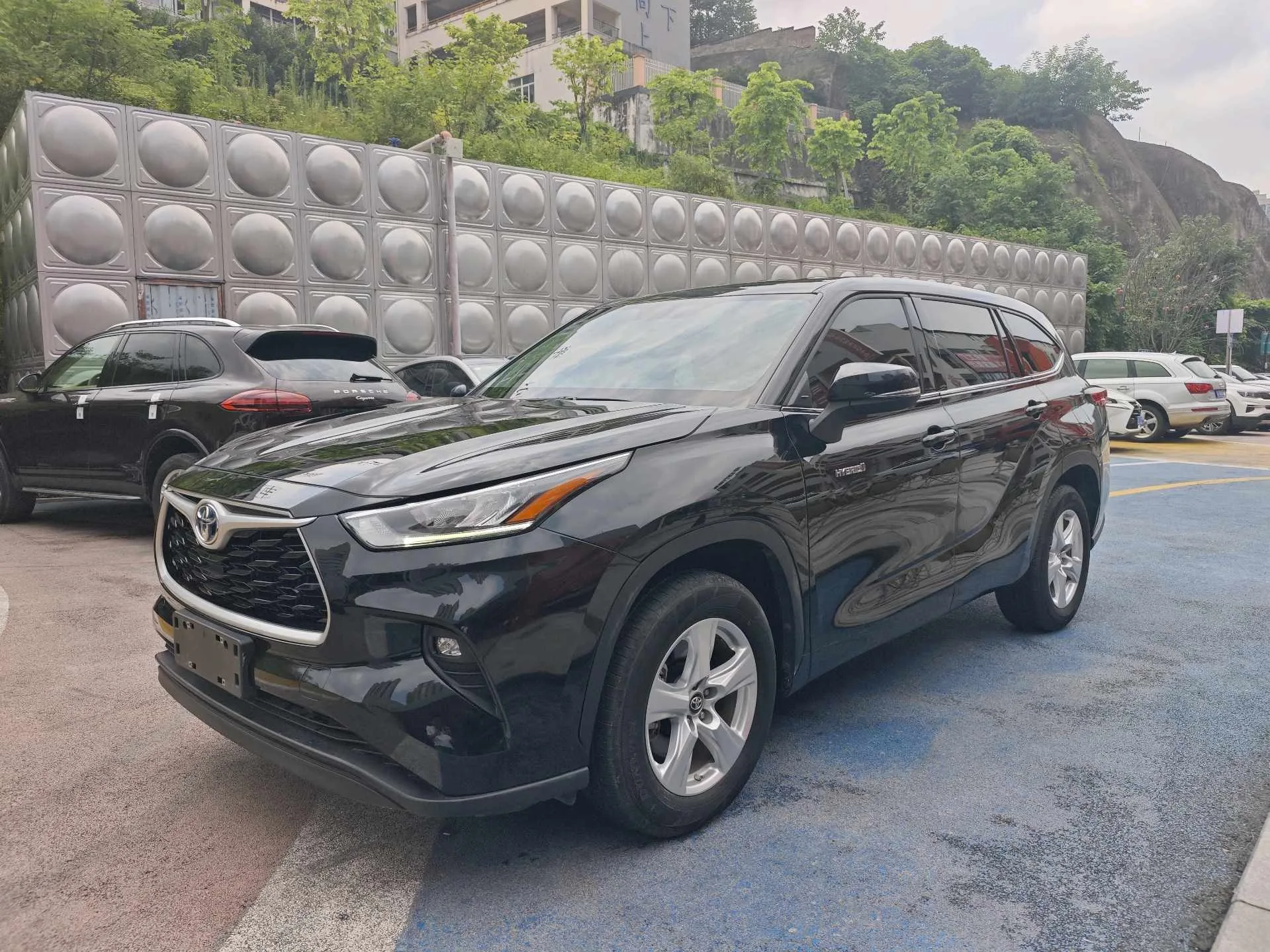 Toyota 2023 Highlander Hybrid 2.5L CVT Intelligent Electric Hybrid AWD Elite 7-Seat Plus Automatic Transmission