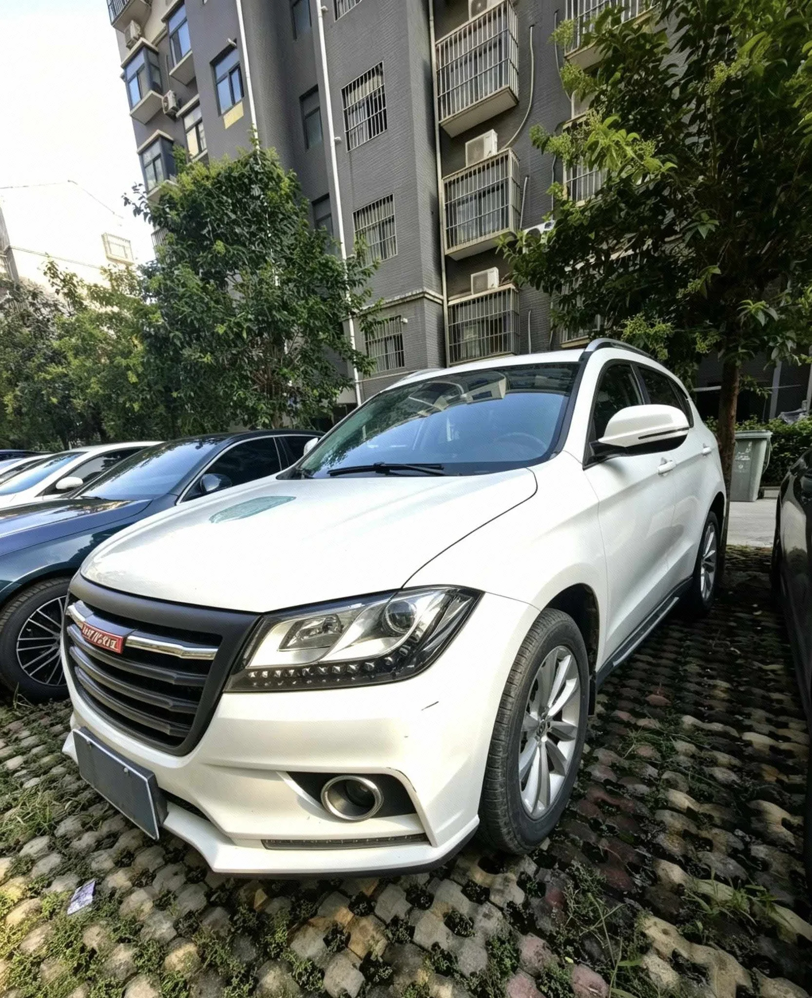 Haval H2 2015 1.5T Automatic 2WD Premium Edition