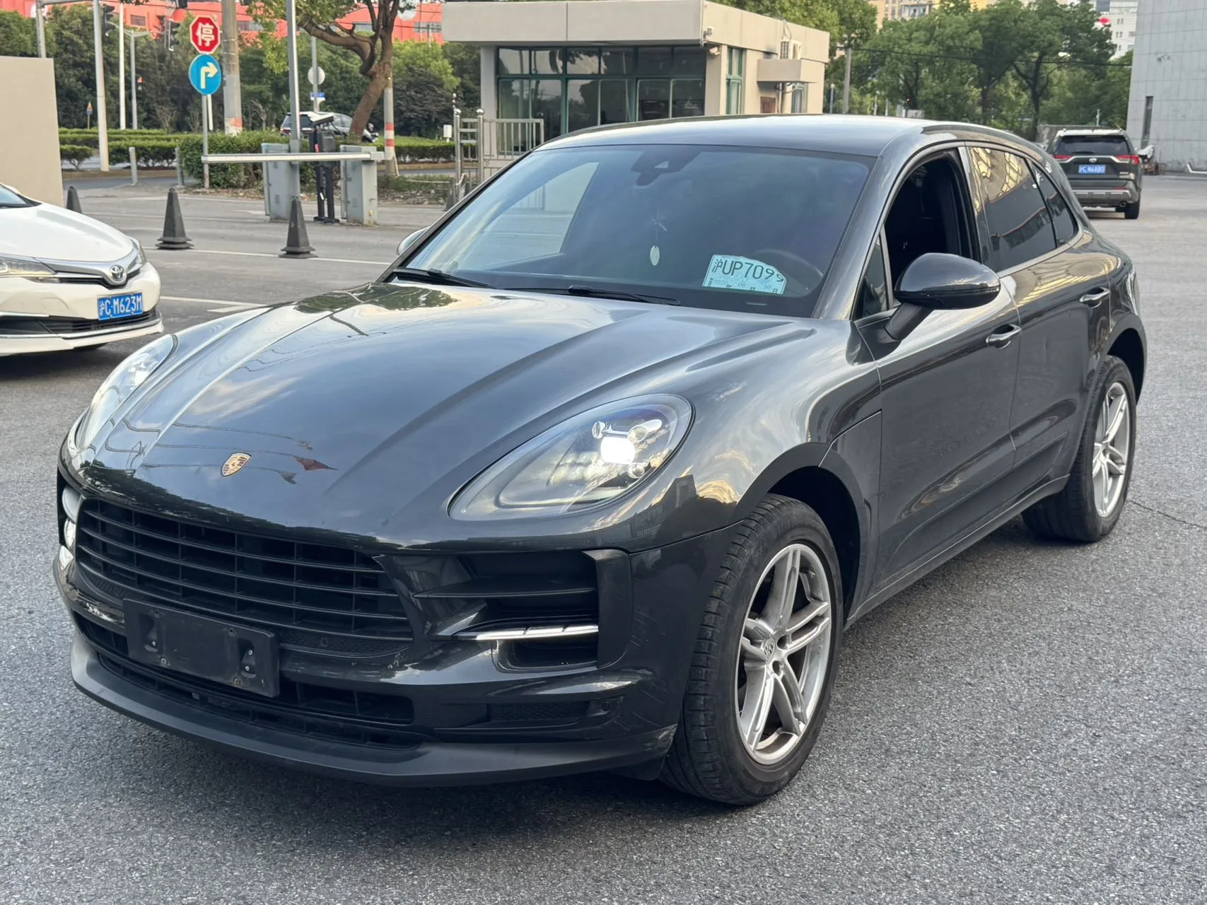 2018 Macan 2.0T
