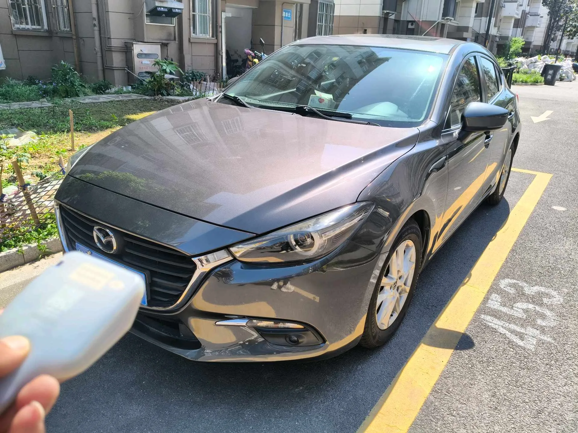Mazda3 Axela 2017 Hatchback 1.5L Automatic Luxury Model (China V Emission Standard)