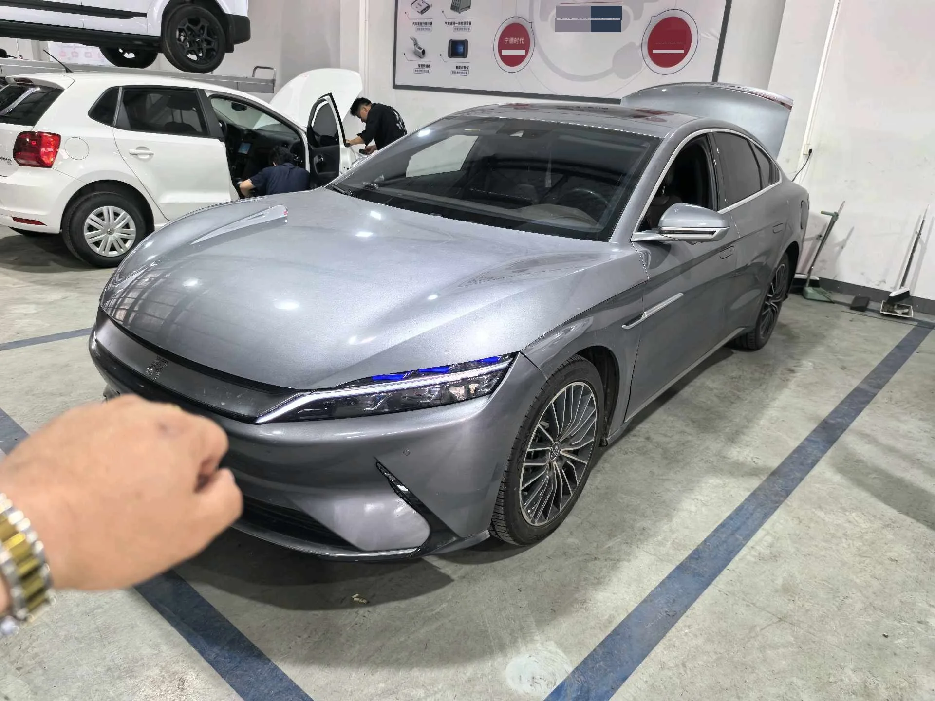 Han 2021 EV Standard Range Luxury Edition
