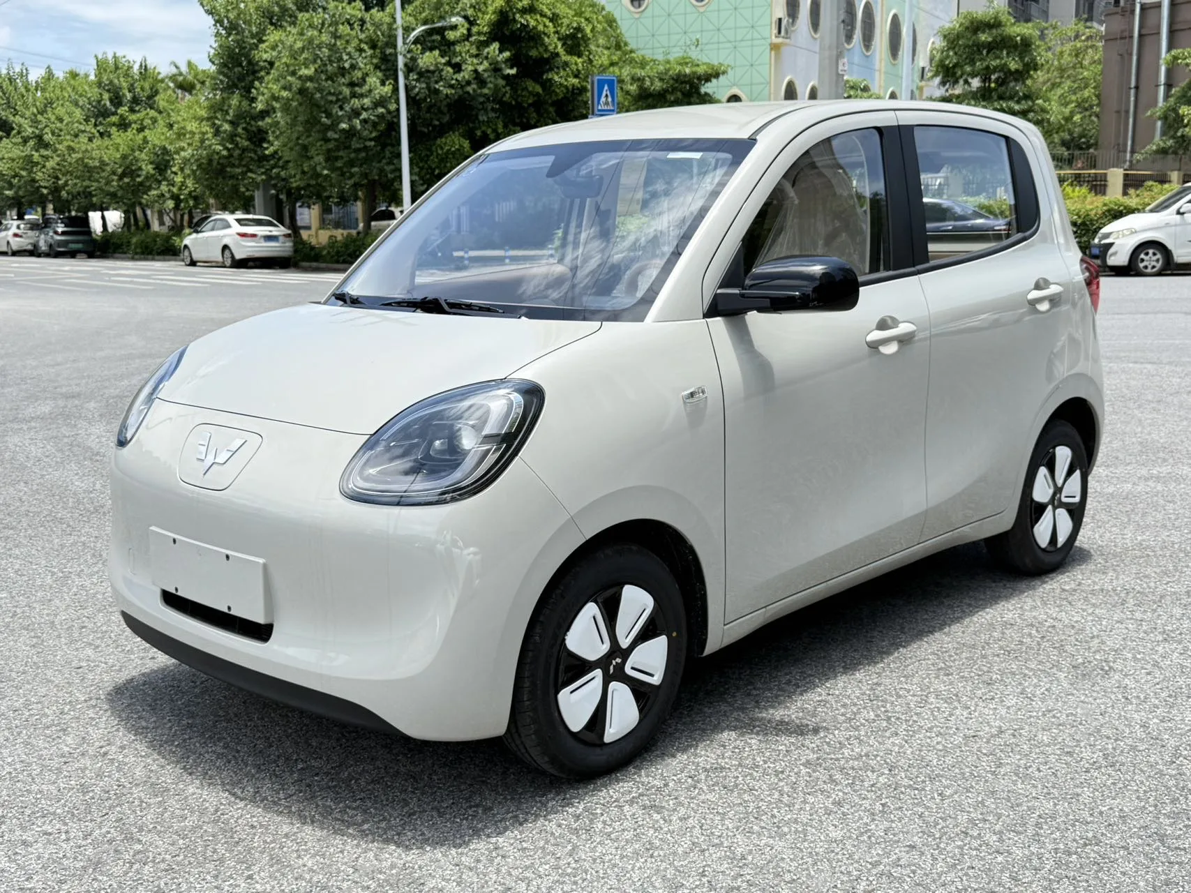 Wuling 2025 Hongguang MINI EV Four-Door Advanced Model Automatic