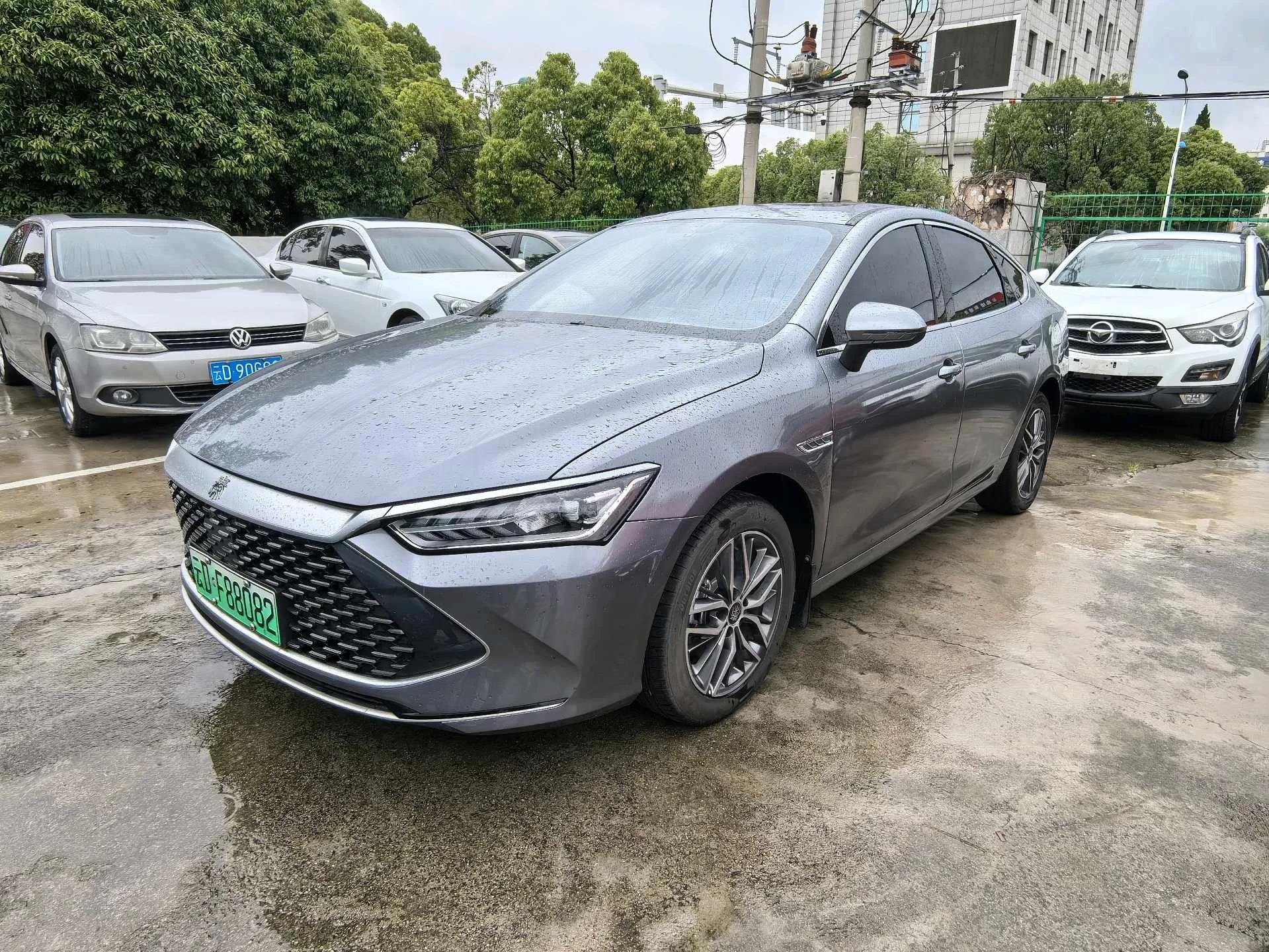 BYD 2023 Qin PLUS DM-i 1.5 CVT Champion Edition Leading Model 120KM Automatic