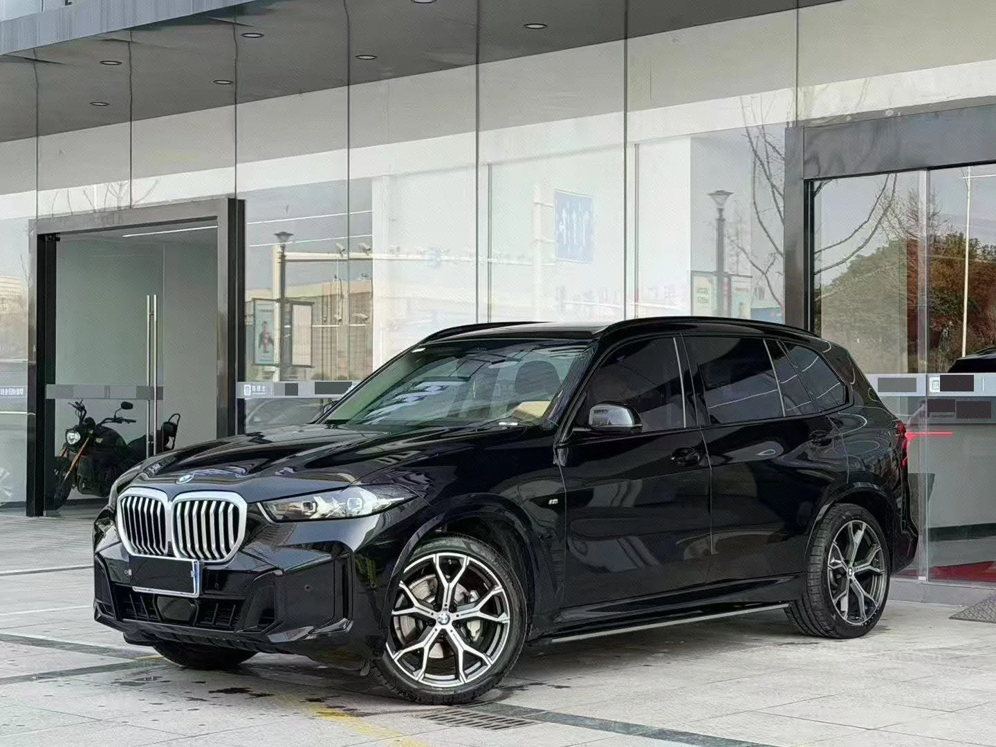 2023 BMW X5 xDrive30Li 48V 2.0T Luxury M Sport Shadow Edition Automatic