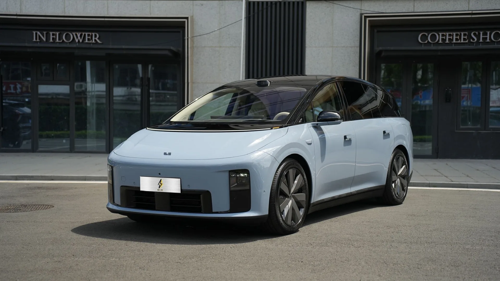 Li Auto 2025 i8 Standard Edition Automatic