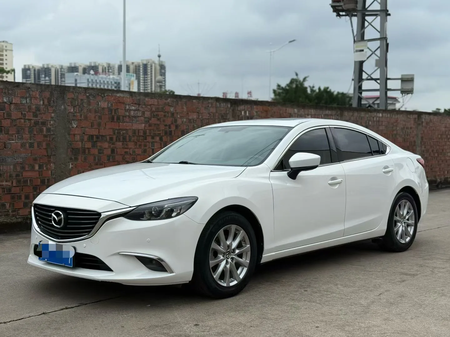 Mazda6 Atenza 2017 2.0L Blue Sky Luxury Edition