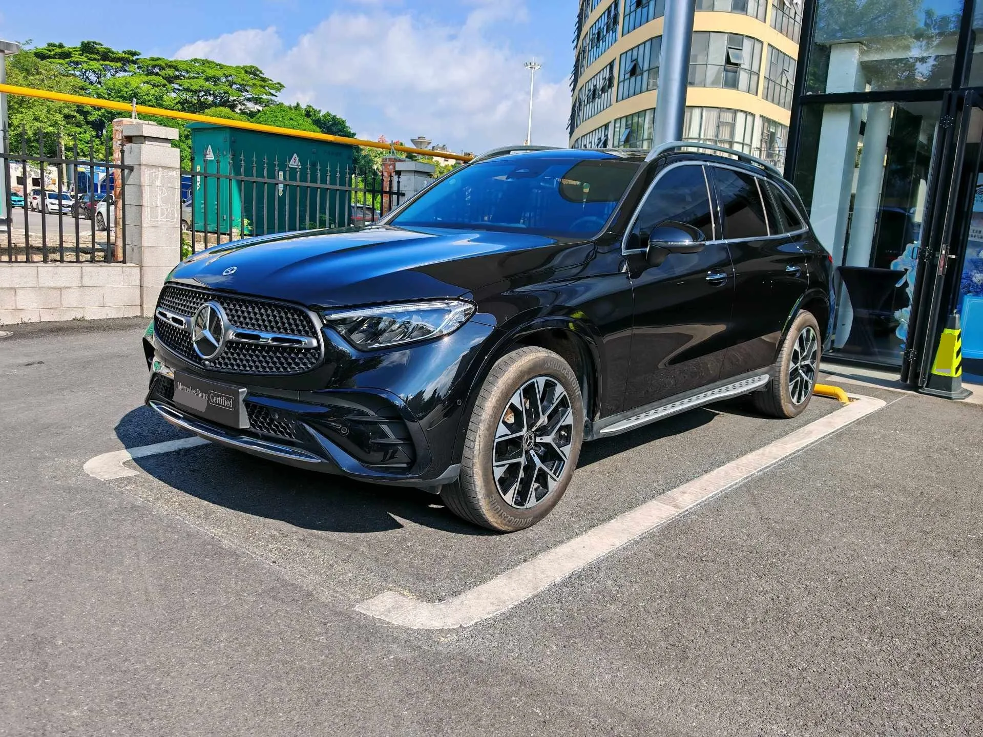 Mercedes-Benz 2024 GLC 260 L 4MATIC 48V 2.0T Luxury 5-seater Automatic