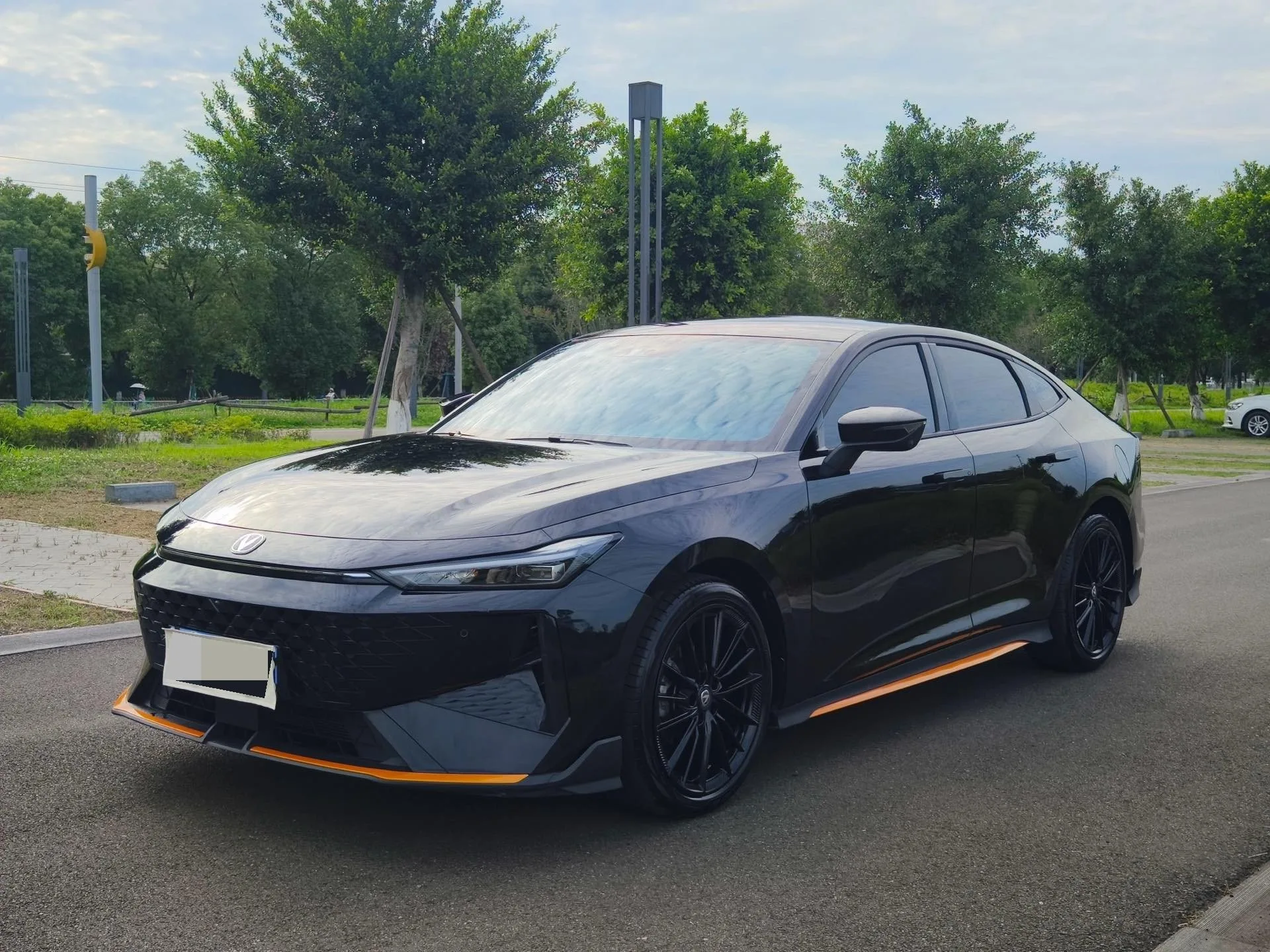 Changan 2024 UNI-V 1.5T Premium Automatic