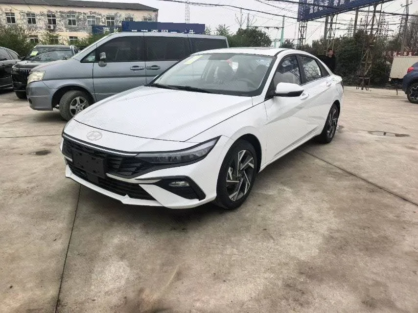 Hyundai Elantra 2023 1.5L CVT GLX Elite Edition