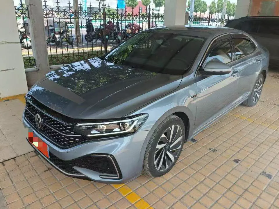 2022 Passat 330TSI Premium Edition