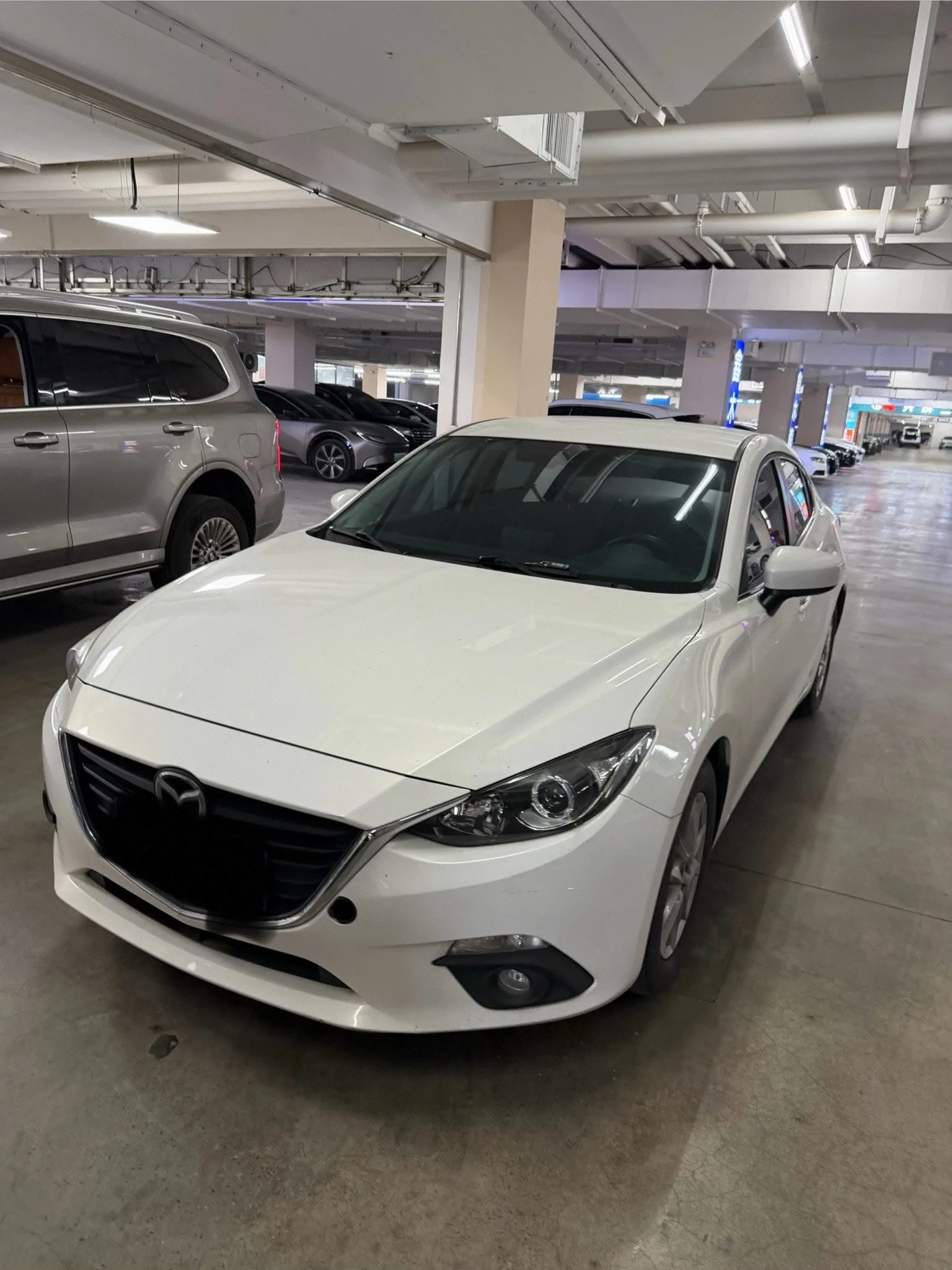 Mazda3 Axela 2016 Sedan 1.5L Automatic Comfort