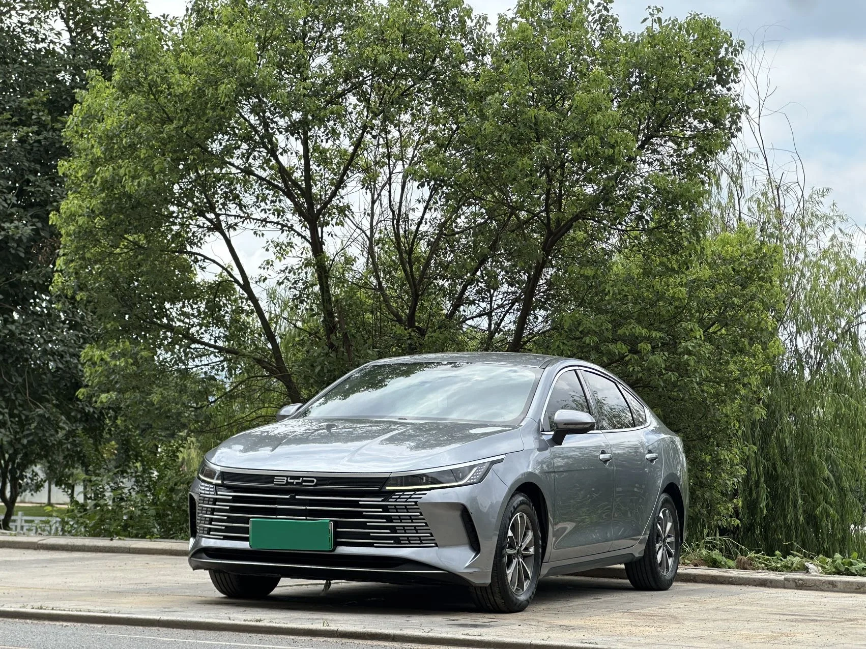 BYD 2023 Destroyer 05 DM-i 1.5 CVT 55KM Champion Edition Luxury Automatic