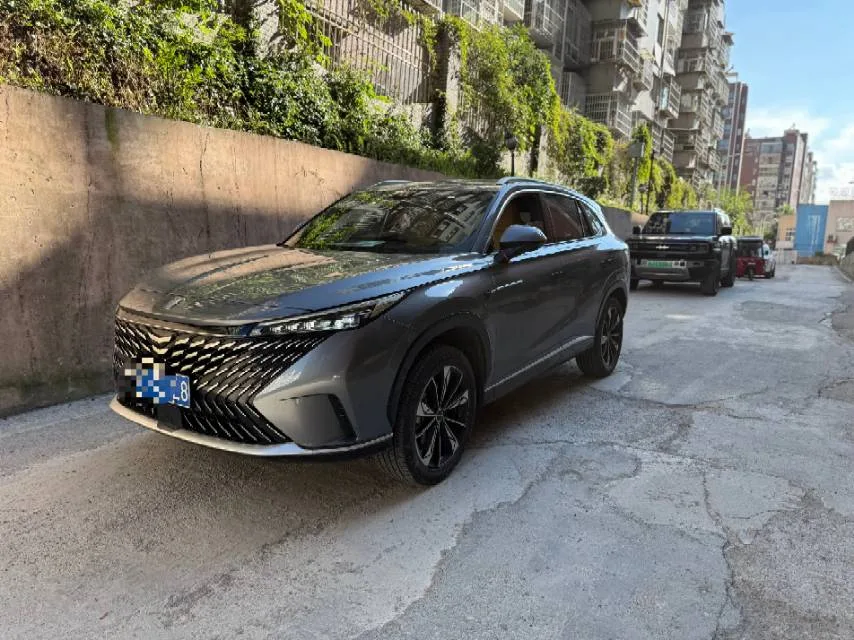 Roewe RX5 2023 Model Year, Third Generation, 330TGI Ultra-Sensory Flagship Edition