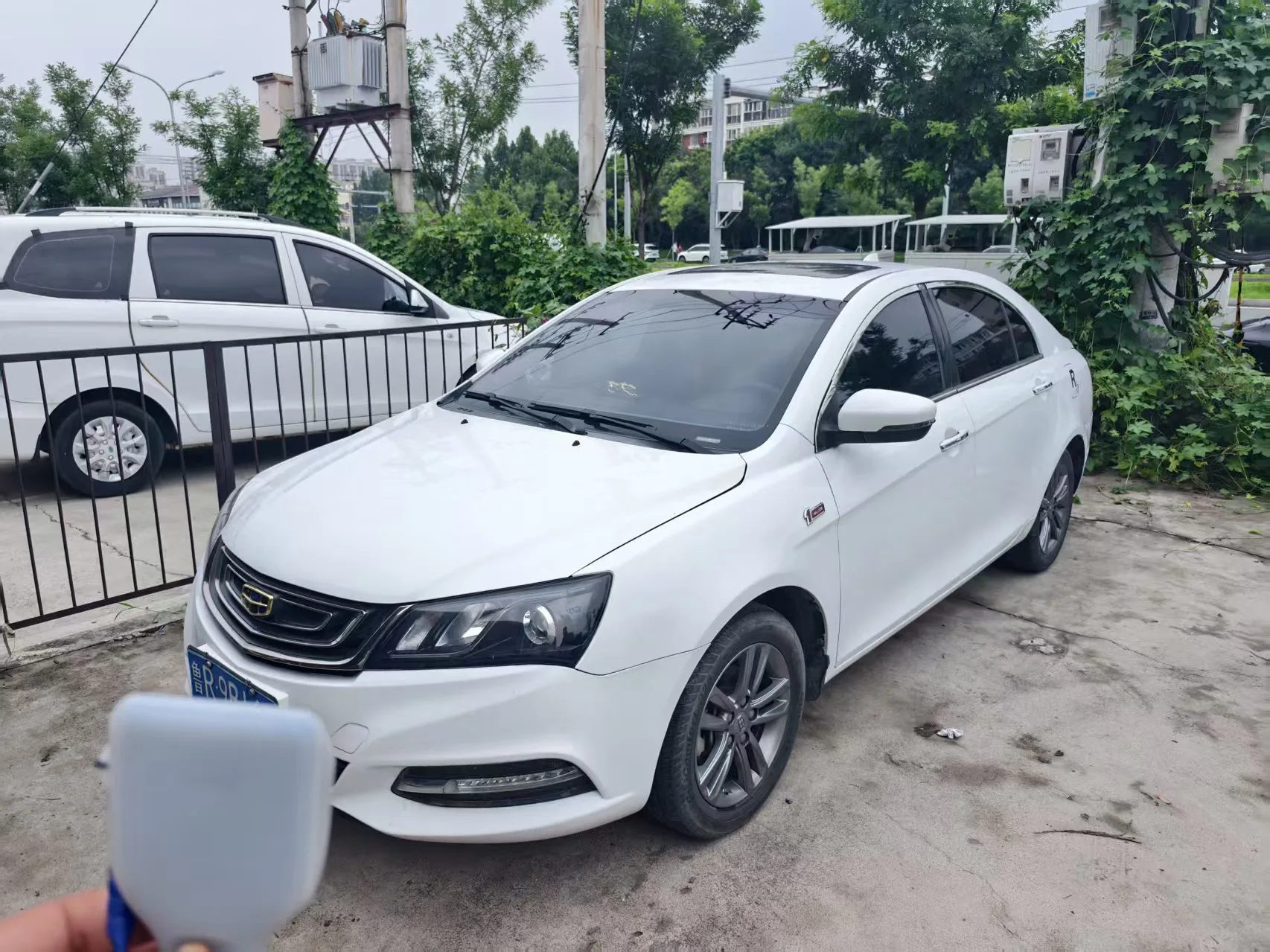 Geely 2017 Emgrand—Sedan 1.5 Million Edition Fashion Model, Manual Transmission