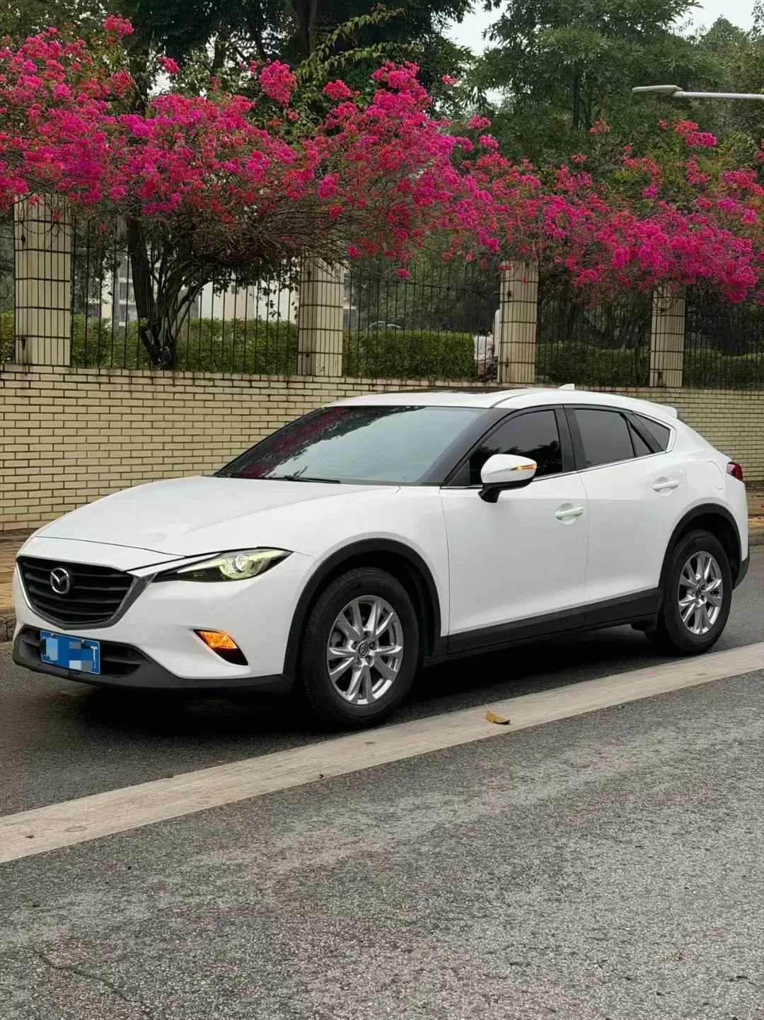Mazda CX-4 2018 2.0L Automatic 2WD Blue Sky Explorer Edition (China VI Emission Standard)