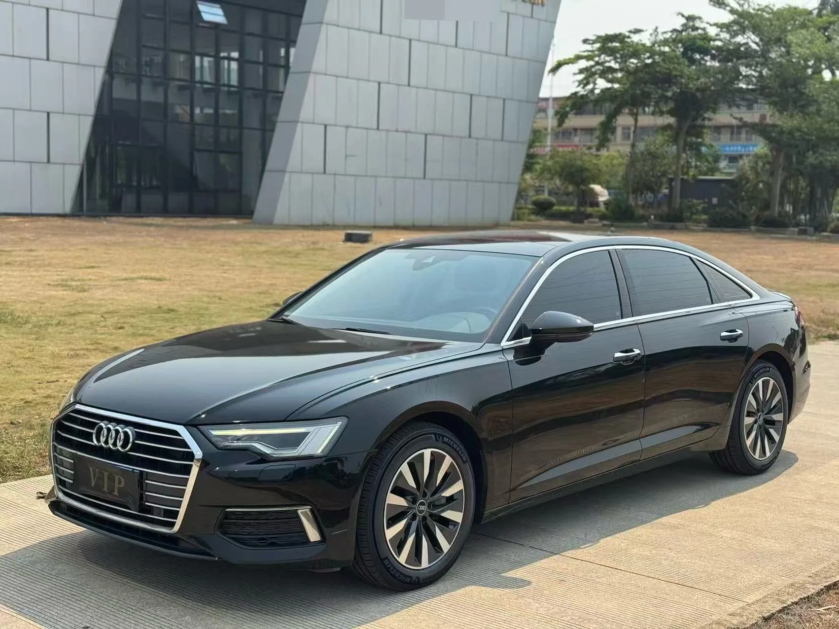 Audi A6L 2022 45 TFSI Premium Elegance Edition