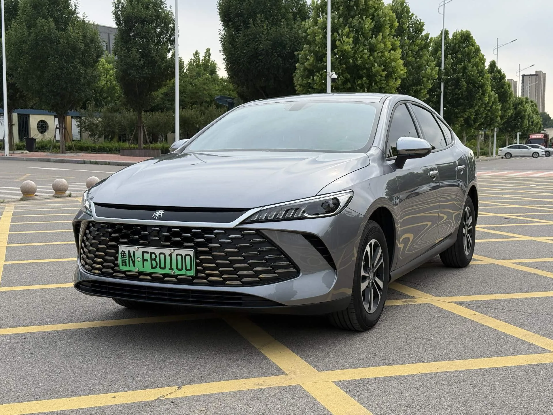 BYD 2026 Qin PLUS DM-i 1.5 CVT 128KM Entry-level Automatic