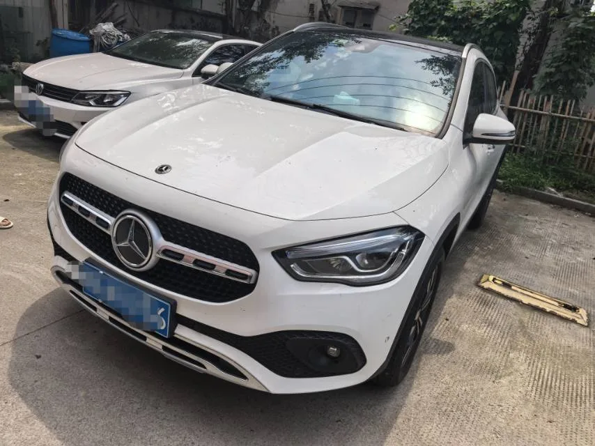 2023 Mercedes-Benz GLA 220