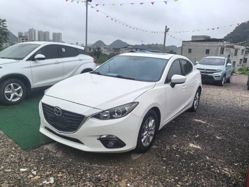 Mazda3 Axela 2016 Sedan 1.5L Automatic Luxury