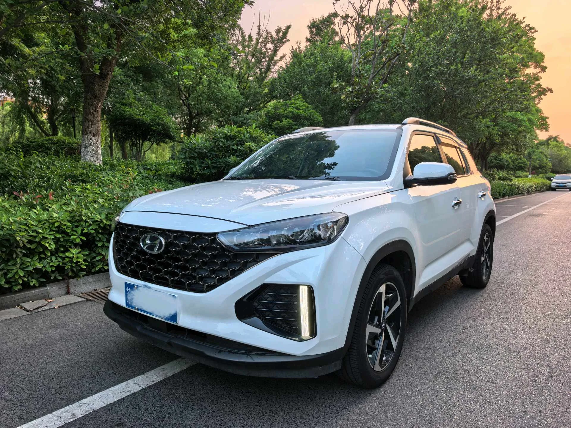 Пекин Хён ix35 2021 2,0 l Автоматический 2WD Судоходство на Великих озёрах Лидерство Версия
