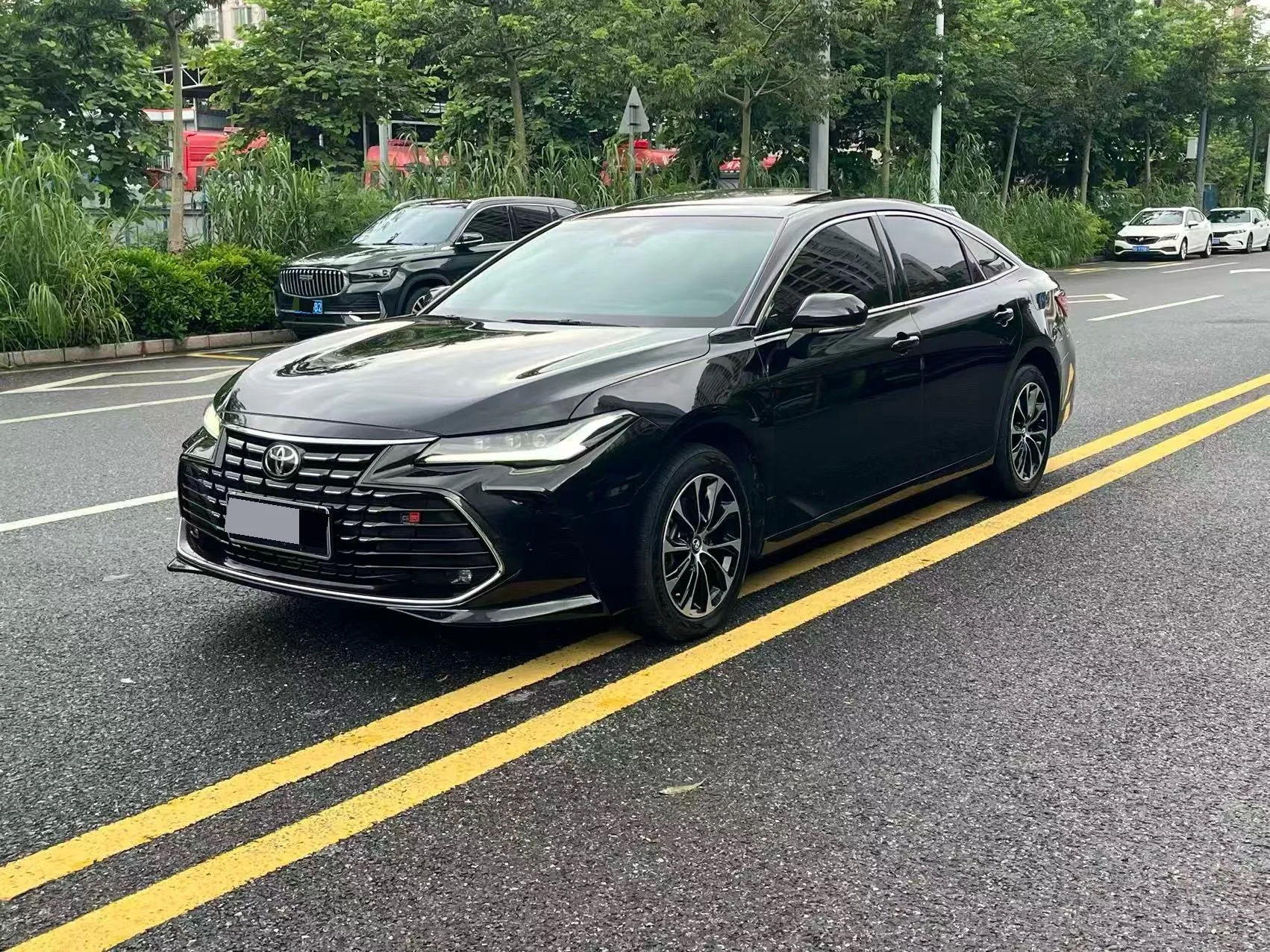 2023 Toyota Avalon 2.0L CVT Premium Edition (Automatic)