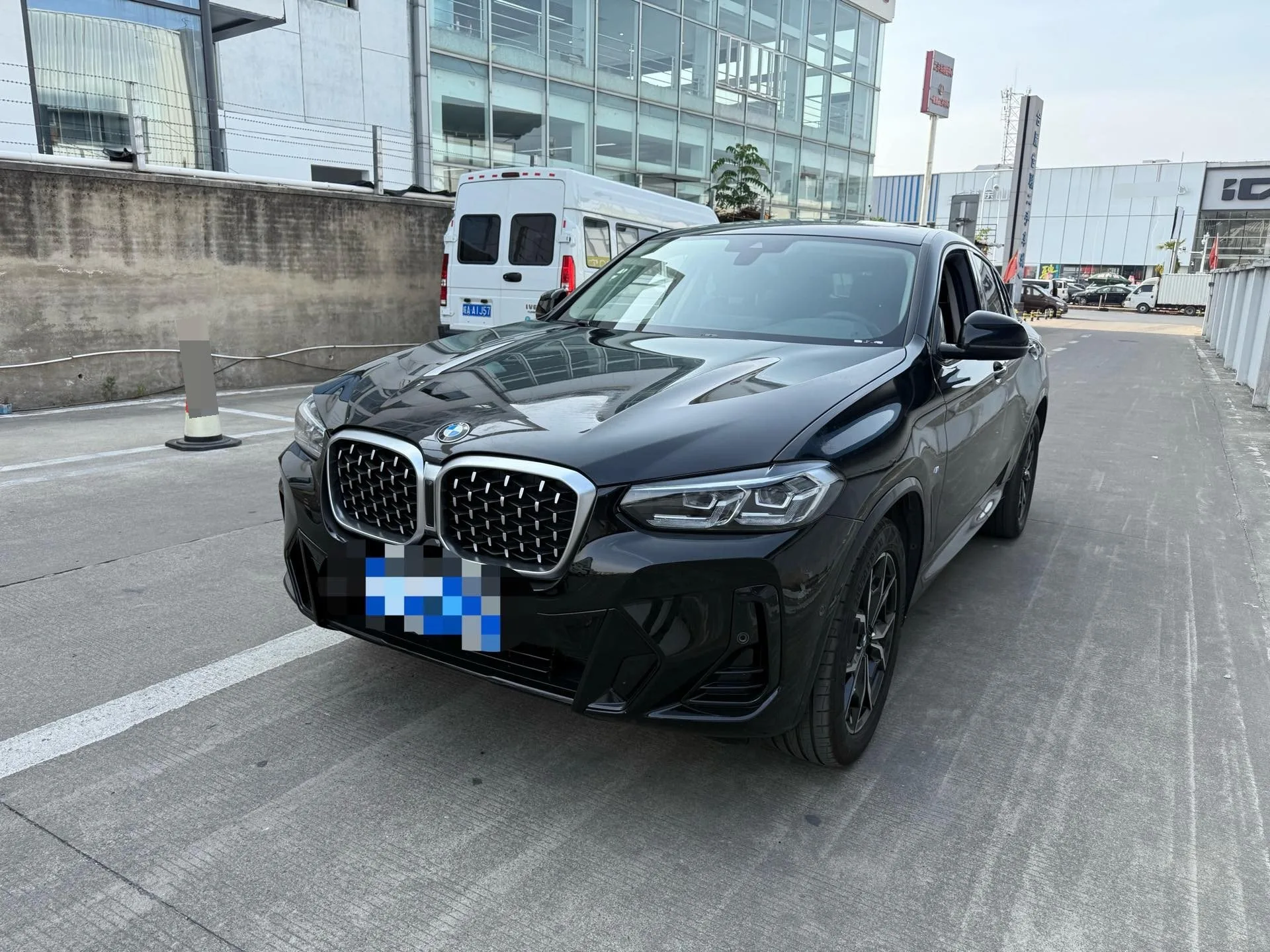 2022 BMW X4 xDrive 25i M Sport Package