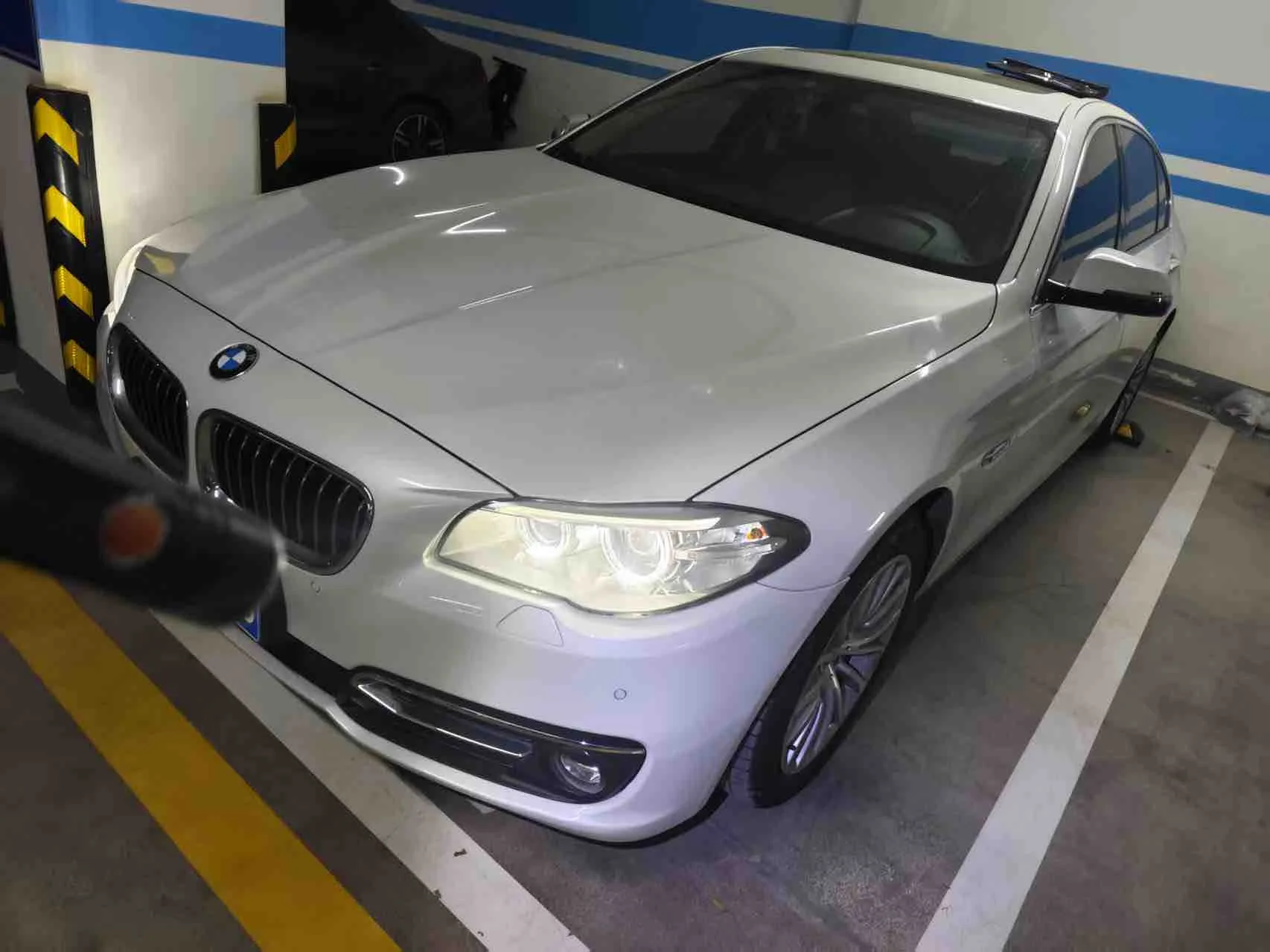 2017 BMW 5 Ряд 525Li Роскошь Дизайн Упаковка