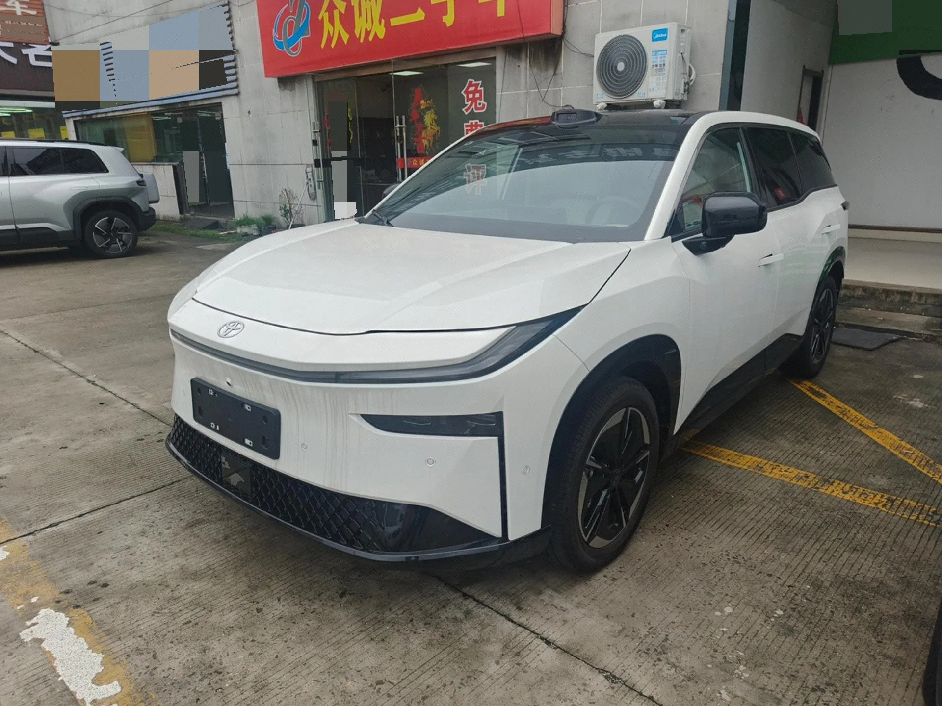 Toyota 2025 Platinum 3X 520 Pro High-End Intelligent Driving Edition Automatic Transmission