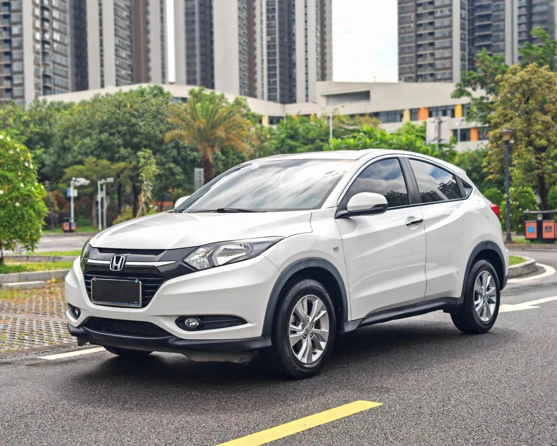Vezel 2017 Model Year 1.5L CVT Front-Wheel Drive Comfort Trim