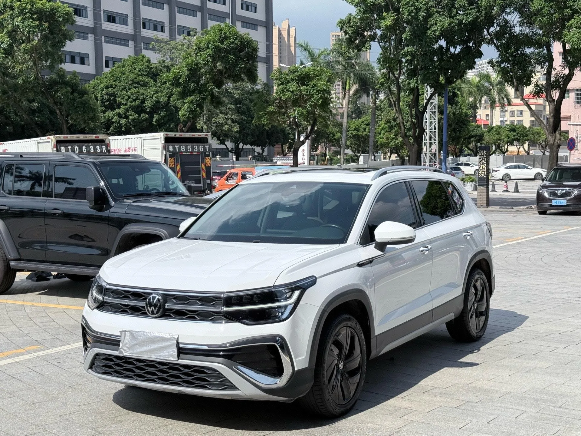 Volkswagen 2023 Tharu 1.5TSI 300TSI 2WD Full Moon Edition Automatic