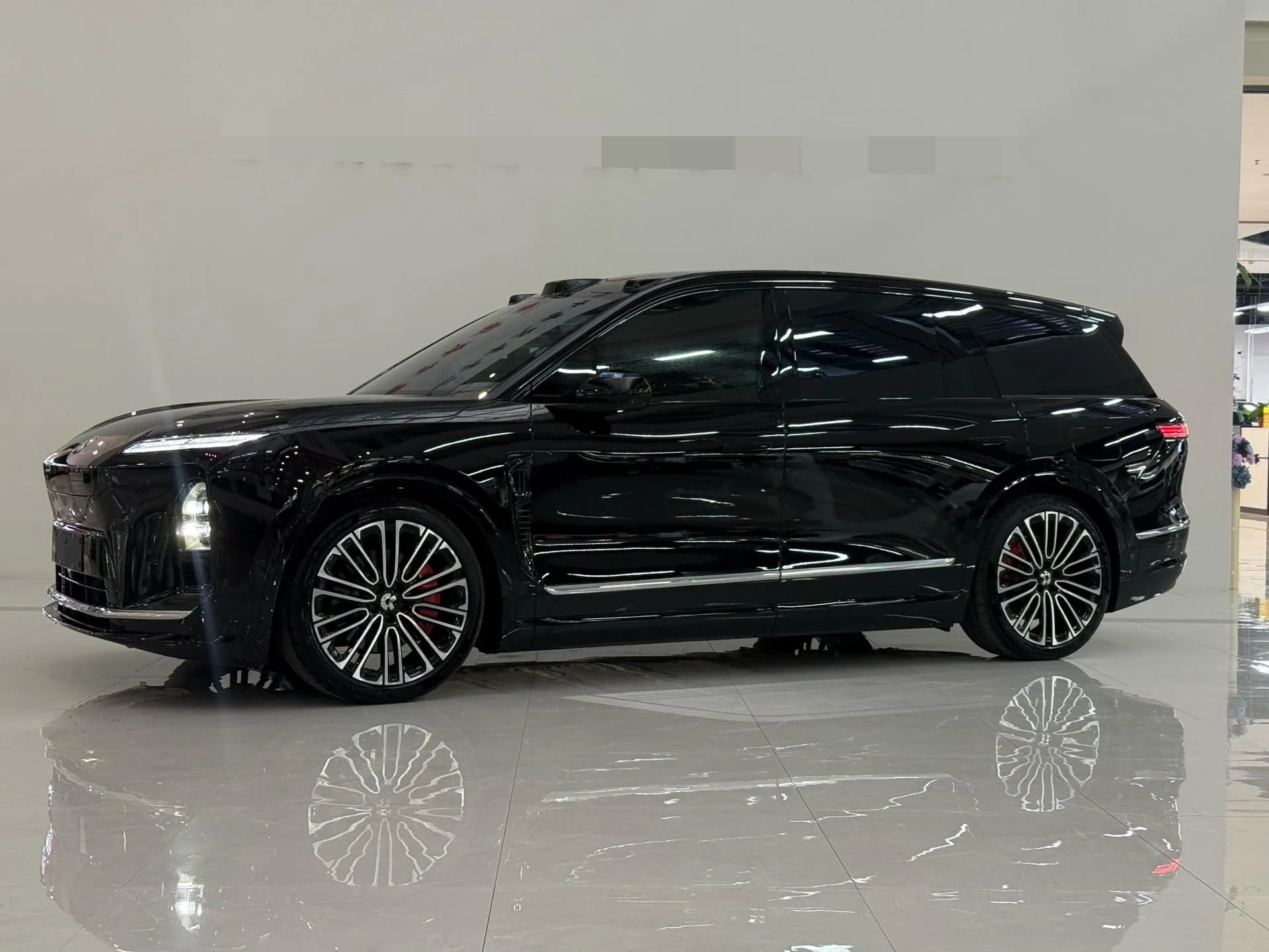 NIO 2026 ES8 6-seater Executive Signature Edition Automatic