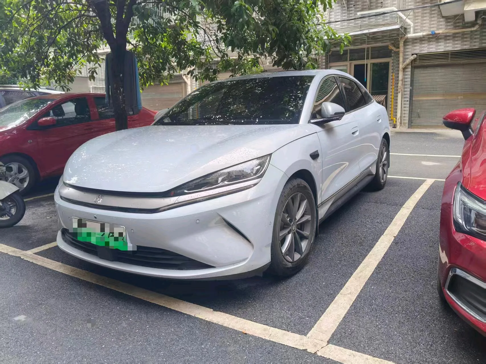 BYD 2025 Qin L EV 470KM Leading Edition Automatic