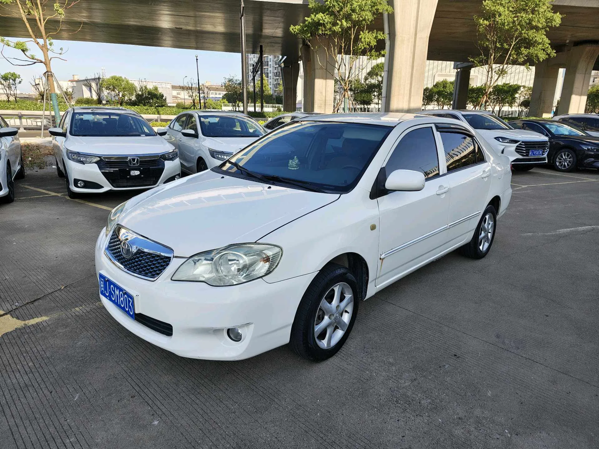 Хён Elantra 2011 1,6 l Автоматический Классический Версия