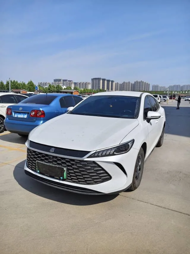 BYD 2025 Qin PLUS DM-i 1.5 CVT Intelligent Driving Edition 55KM Leading Model Automatic