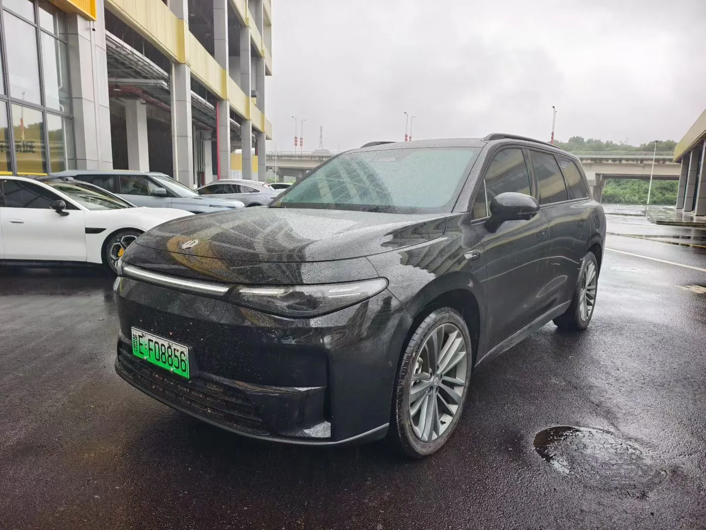 Leapmotor 2026 C16 200 Premium Edition 6-Seater Automatic