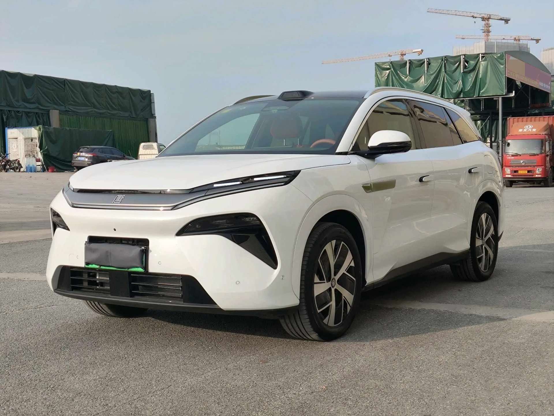 Tang L 2025 DM 200KM Four-Wheel Drive LiDAR Flagship Model