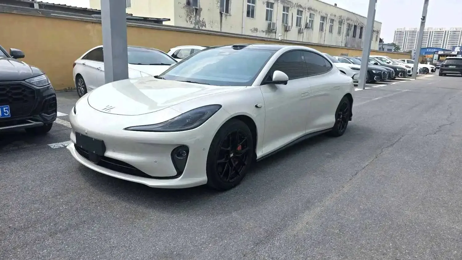 Zhiji L6 2024 Max Standard Edition