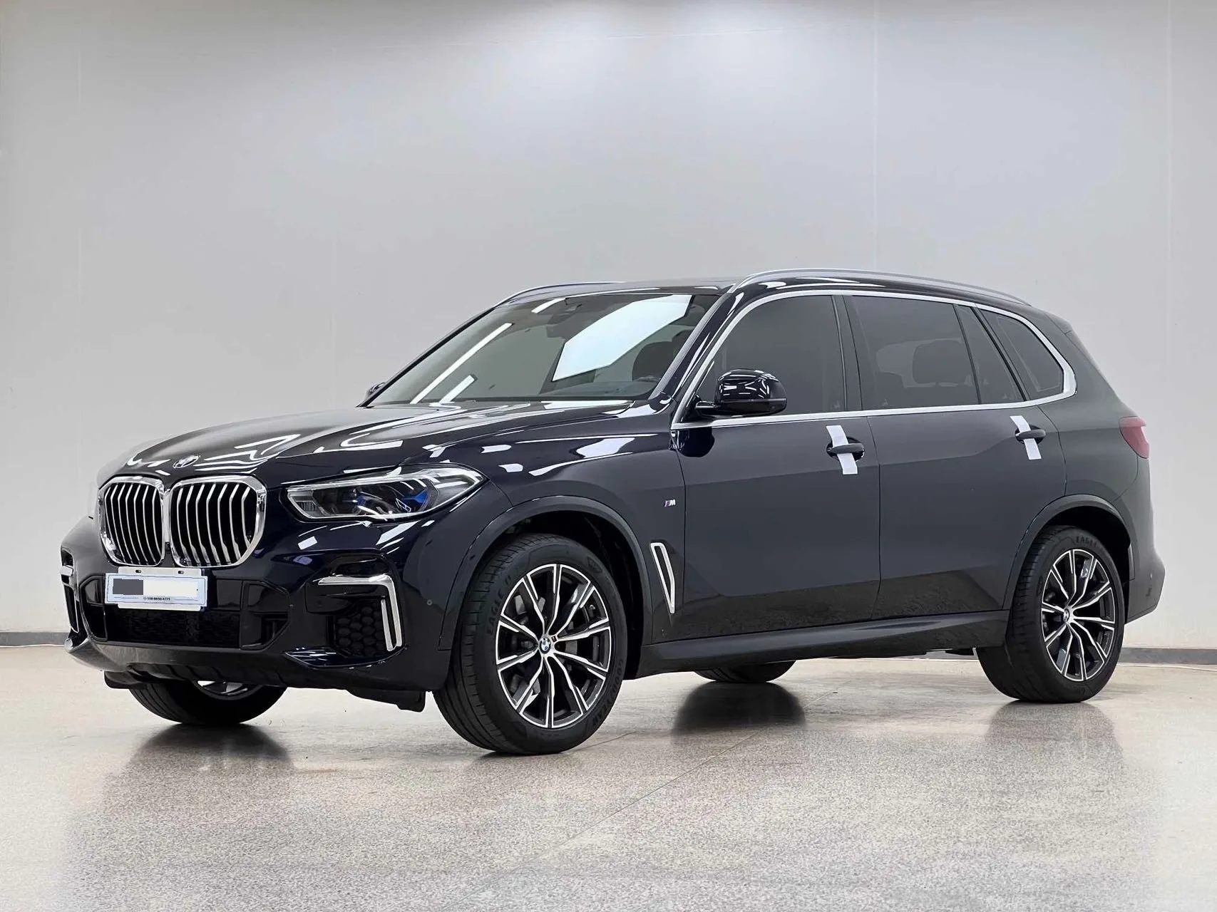 BMW X5 2022 xDrive 30Li Luxury M Sport Package
