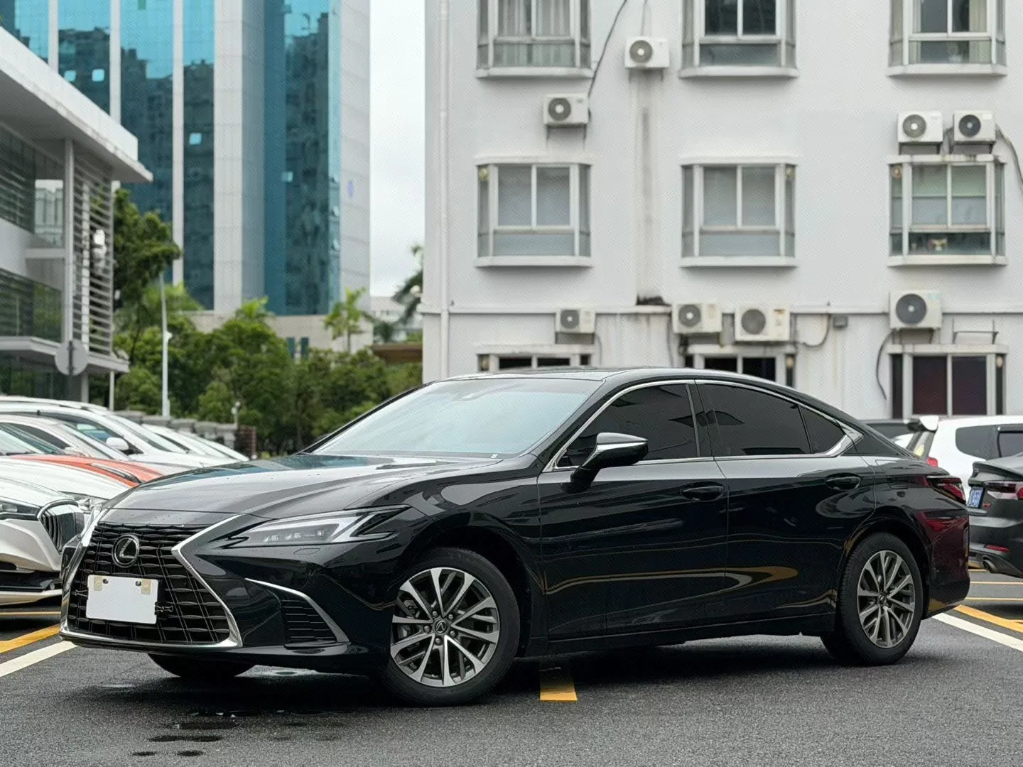 Lexus ES (Imported) 2025 ES200 2.0 CVT Premium Edition Automatic